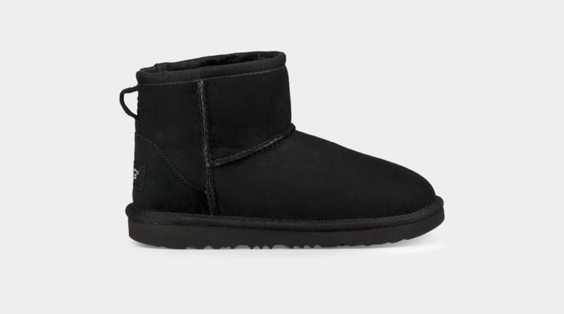 Black Ugg Classic Ii Mini Kids\' Boots | South Africa-9236174