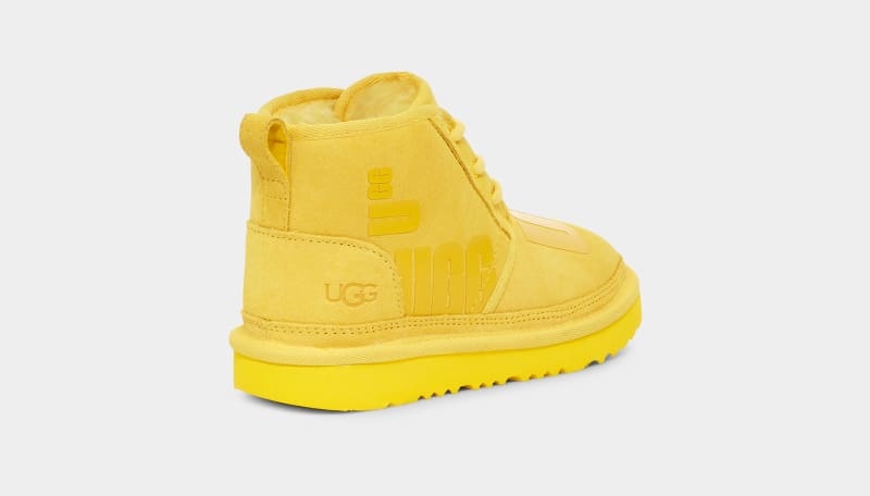 Yellow Ugg Neumel Ii Scatter Graphic Kids' Boots | South Africa-4192806