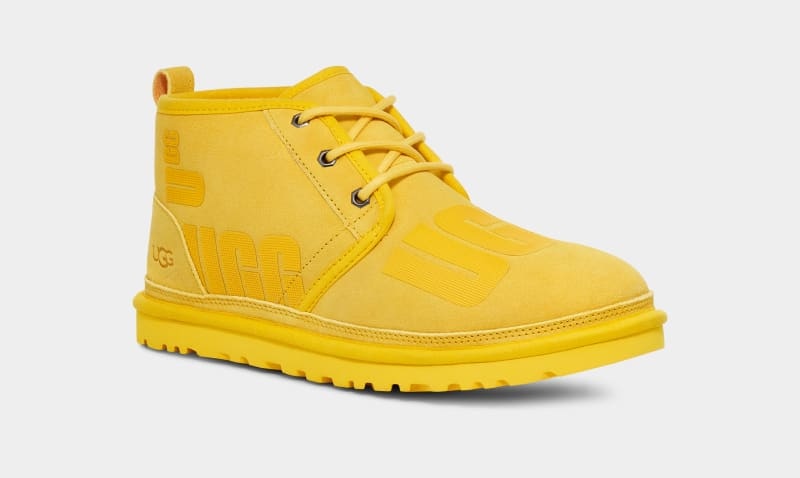 Yellow Ugg Neumel Scatter Graphic Men's Boots | South Africa-1450698