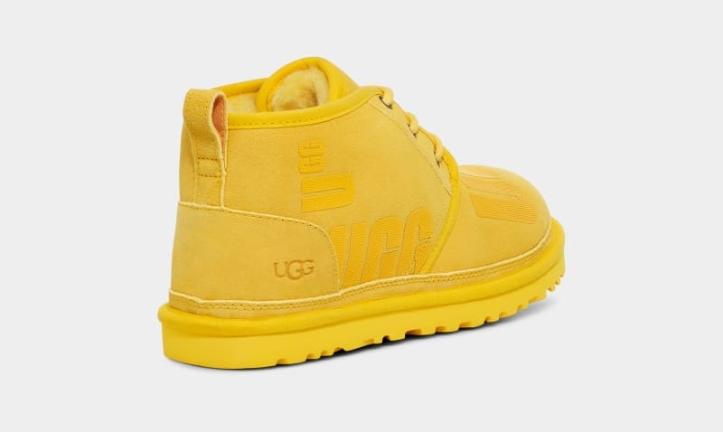 Yellow Ugg Neumel Scatter Graphic Men's Boots | South Africa-1450698